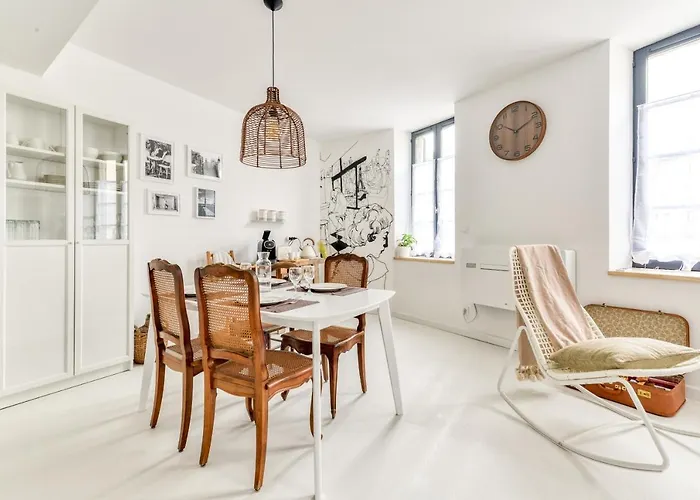 Apartament Les De Laure - L'or Blanc, Avec Vue Sur Le Chateau, Climatisation, Netflix, A 160 M De La Cite Medievale