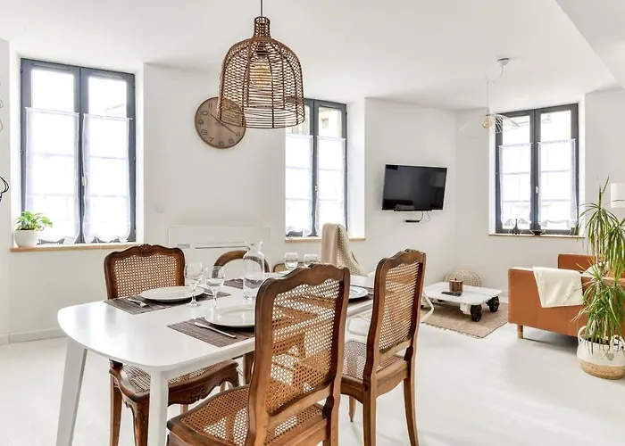 Les De Laure - L'or Blanc, Avec Vue Sur Le Chateau, Climatisation, A 160 M De La Cite Medievale * Carcassonne